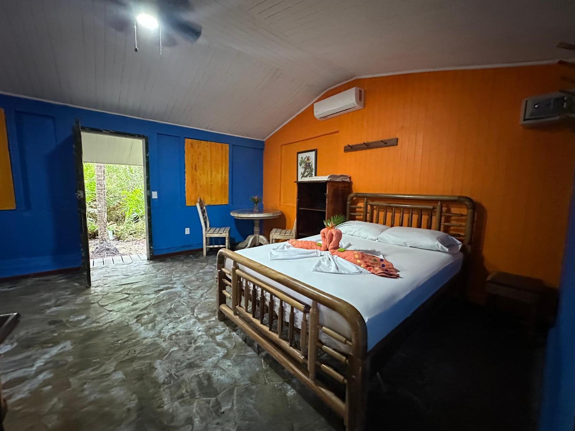 Chosa Manglar Suites & Cabins Puerto Jiménez Eksteriør billede